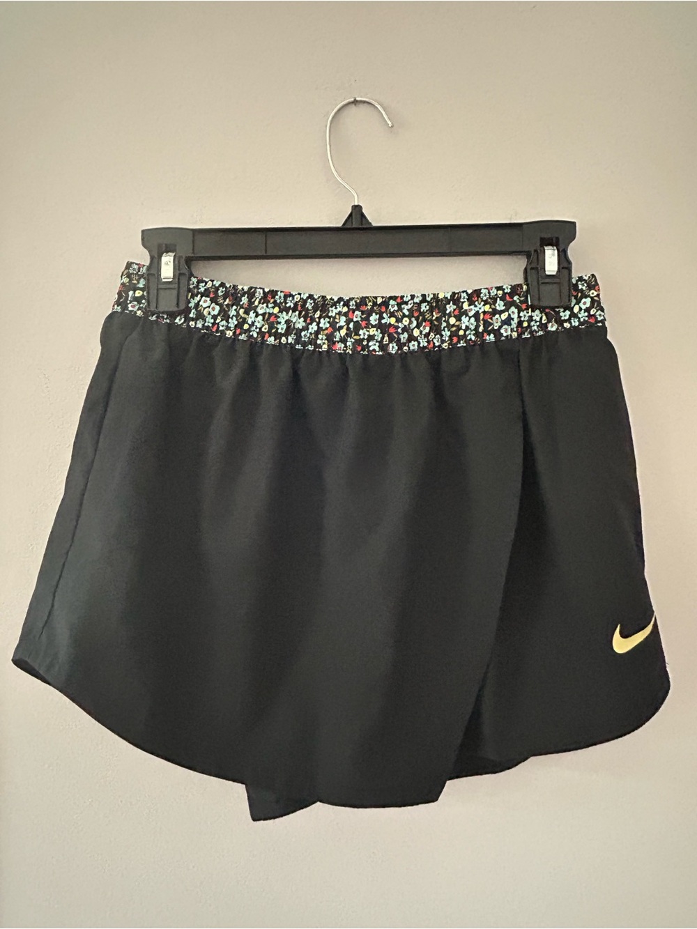 Nike Black Athletic Skort with Floral Elastic Waistband